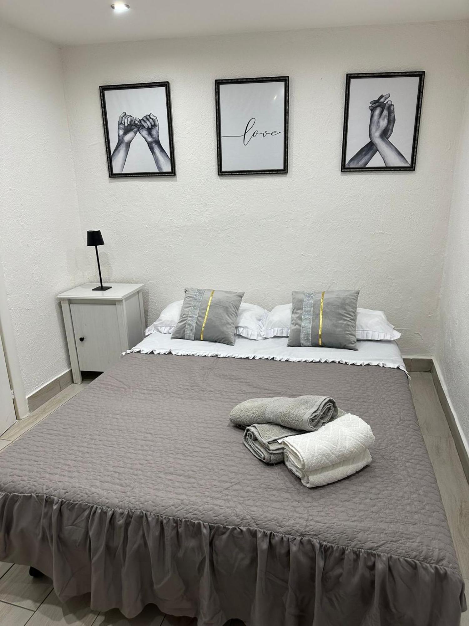 Vesuvia Guest House Napels Buitenkant foto